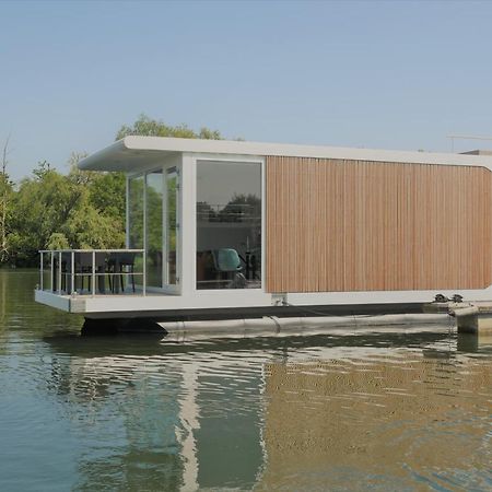 Villa Houseboat Martinique Maastricht Esterno foto